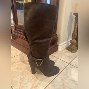 Suede boots size 7 1/2